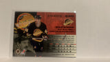 #430 Dave Babych Vancouver Canucks 1994-95 Leaf Hockey Card
