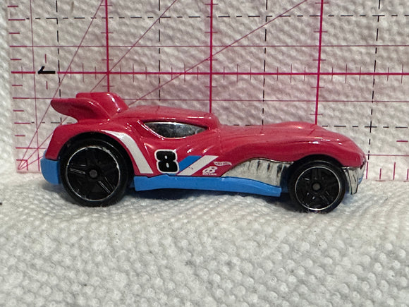 Red Howlin Heat R0949 2010 Hot Wheels Diecast Car