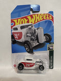 White '32 Ford Retro Racers 7/10 124/250 HKH04 2021 Hot Wheels Diecast Car