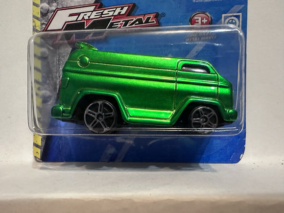 Green Van Fresh Metal 2018 Maisto Diecast Car