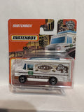White Famous Matchbox Burger Chow Mobile II 35/100 HFR69 2021 Matchbox Diecast Car