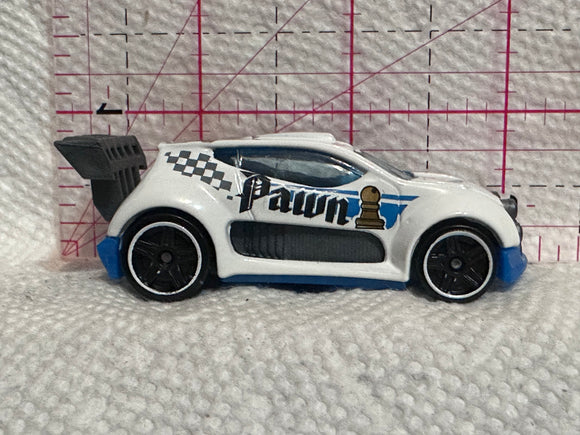 White Pawn Fast 4wd 2013  Hot Wheels Diecast Car