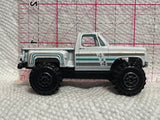 White 4X4 Lifted Truck Unbranded  Diecast Car