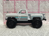 White 4X4 Lifted Truck Unbranded  Diecast Car