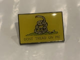 Don't Tread on Me Flag Lapel Hat Pin CV