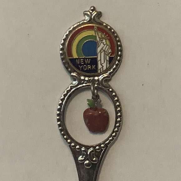 New York City Statue of Liberty Rainbow Apple collectable Souvenir Spoon PG