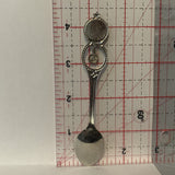 New York City Statue of Liberty Rainbow Apple collectable Souvenir Spoon PG