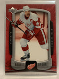 #33 Steve Yzerman Detroit Red Wings 2005-06 Upper Deck Rookie Update Hockey Card