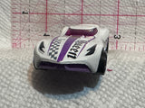 White Queen Velocita BDD03 2014 Hot Wheels Diecast Car