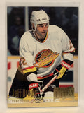 #221 Jeff Brown Vancouver Canucks 1994-95 Fleer Ultra Hockey Card