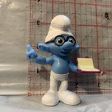 Brainy Smurf peyo 2013 Mcdonalds Smurfs Toy Figure Action Figure AA2