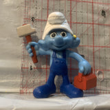 Handy Smurf peyo 2013 Mcdonalds Smurfs Toy Figure Action Figure AA4