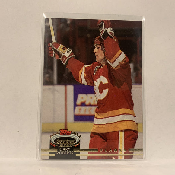 #48 Gary Roberts Calgary Flames   1990-91 Topps Stadium Club Hockey Card A2N