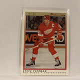 #130 Steve Yzerman Detroit Red Wings   1991-92 O-Pee-Chee Hockey Card A2O