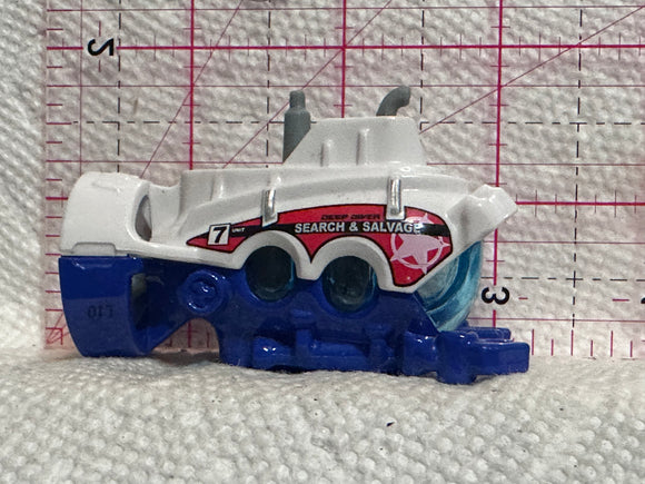 White Search & Rescue Deep Dive Submarine 2013 Matchbox Diecast Car