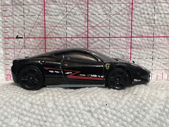 Black Ferrari 458 Italia R0954 Hot Wheels Diecast Car