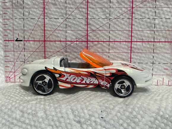 White Sting Ray III Hot Wheels Diecast Car
