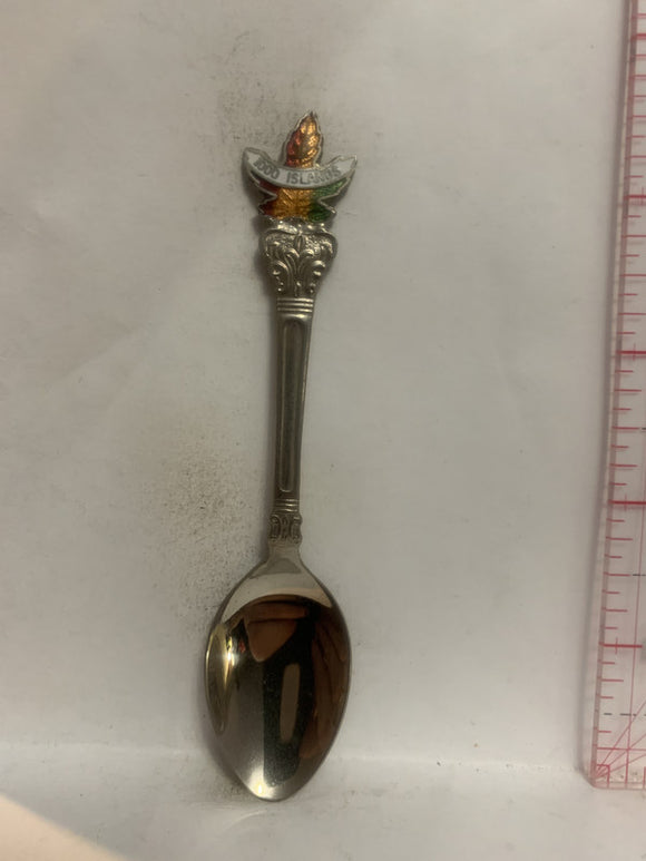 1000 Islands Maple Leaf Souvenir Spoon