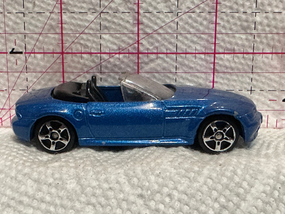 Blue BMW Z8  Maisto Diecast Car