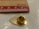 Maligne Lake Jasper Park Canada Lapel Hat Pin DF