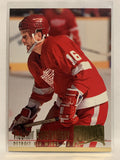 #61 Vladimir Konstantinov Detroit Red Wings 1994-95 Fleer Ultra Hockey Card