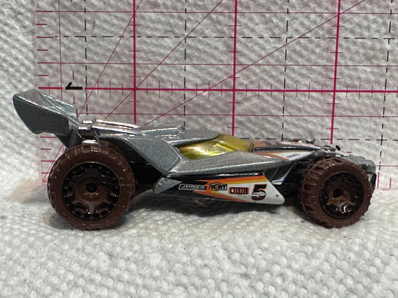 Grey Blade Raider DHN94 2015 Hot Wheels Diecast Car