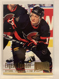 #147 Evgeny Davydov Ottawa Senators 1994-95 Fleer Ultra Hockey Card