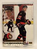 #147 Evgeny Davydov Ottawa Senators 1994-95 Fleer Ultra Hockey Card