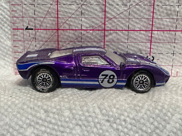 Purple Ford GT 40 1999 Hot Wheels Diecast Car
