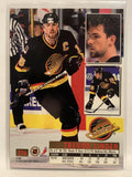 #226 Trevor Linden Vancouver Canucks 1994-95 Fleer Ultra Hockey Card