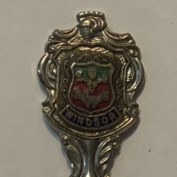 Windsor Crest Emblem England collectable Souvenir Spoon PR