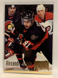 #146 Alexandre Daigle Ottawa Senators 1994-95 Fleer Ultra Hockey Card