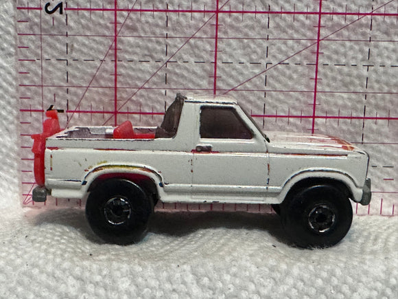 White Ford Bronco 1980 Hot Wheels Diecast Car