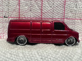 Red 2000 Chevrolet Express Van  Maisto Diecast Car