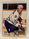 #211 Dave Andreychuk Toronto Maple Leafs 1994-95 Fleer Ultra Hockey Card