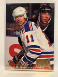 #140 Mark Messier New York Rangers 1994-95 Fleer Ultra Hockey Card