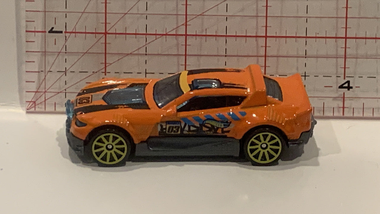 Orange Rally Cat DTX15 Hot Wheels Toy Diecast Car GwynnSportscards