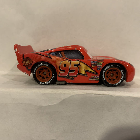 Red Lightning McQueen CARS Disney Pixar Diecast Car DD