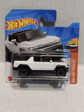 White GMC Hummer EV HW Hot Trucks 3/10 116/250 HKJ00 2021 Hot Wheels Diecast Car