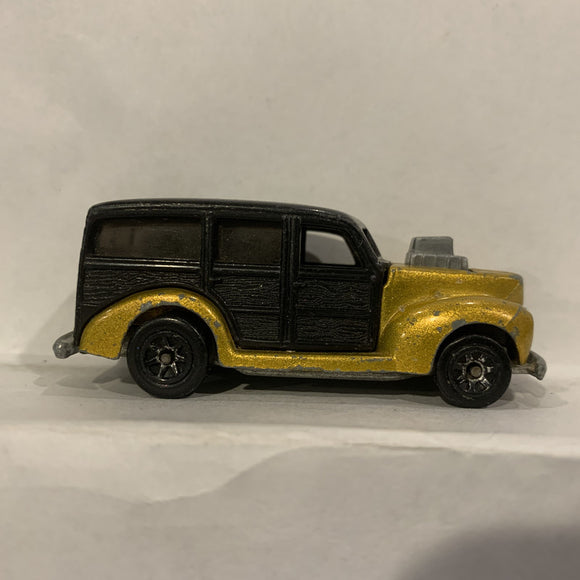 Golden Woody Wagon ©1979 Hot Wheels Diecast Car DE