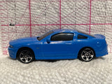 Blue 2010 Ford Mustang GT   Maisto Diecast Car