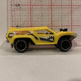 Yellow Land Crusher ©2013 Hot Wheels Diecast Car DE