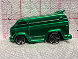 Green Vantasy Van Maisto Diecast Car