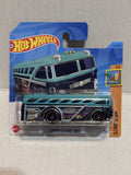 Blue Surfin School Bus Surf's Up 1/5 24/250 HKK79 2021 Hot Wheels Diecast Car