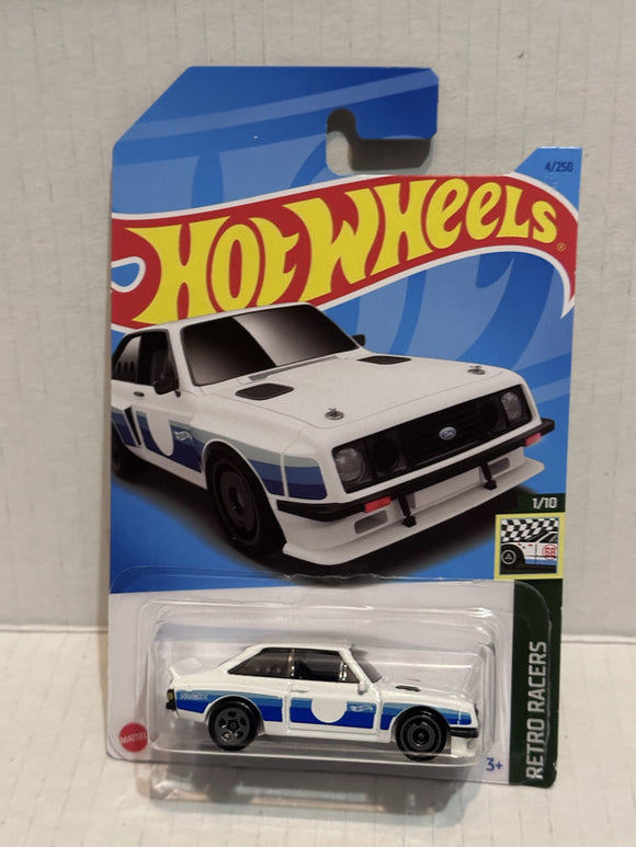 White Ford Escort RS2000 Retro Racers 1/10 4/250 HKG25 2021 Hot Wheels Diecast Car