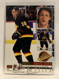 #222 Pavel Bure Vancouver Canucks 1994-95 Fleer Ultra Hockey Card