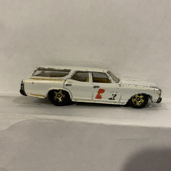 White '70 Chevelle SS Wagon  Hot Wheels Diecast Car DH