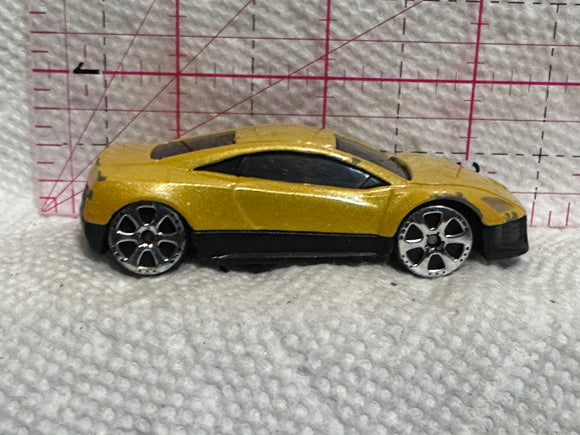Yellow Nissan Honda Motor Max Diecast Car
