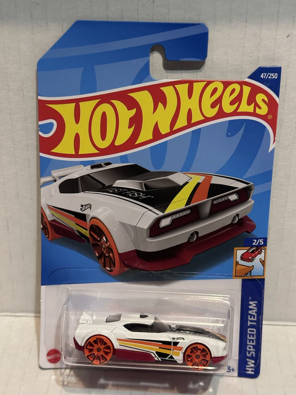 White Fast Fish HW Speed Team 2/5 47/250 HCX67 2021 Hot Wheels Diecast Car