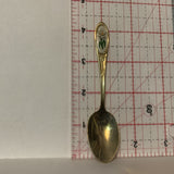 White Daffodil Flower Collectable Souvenir Spoon DI